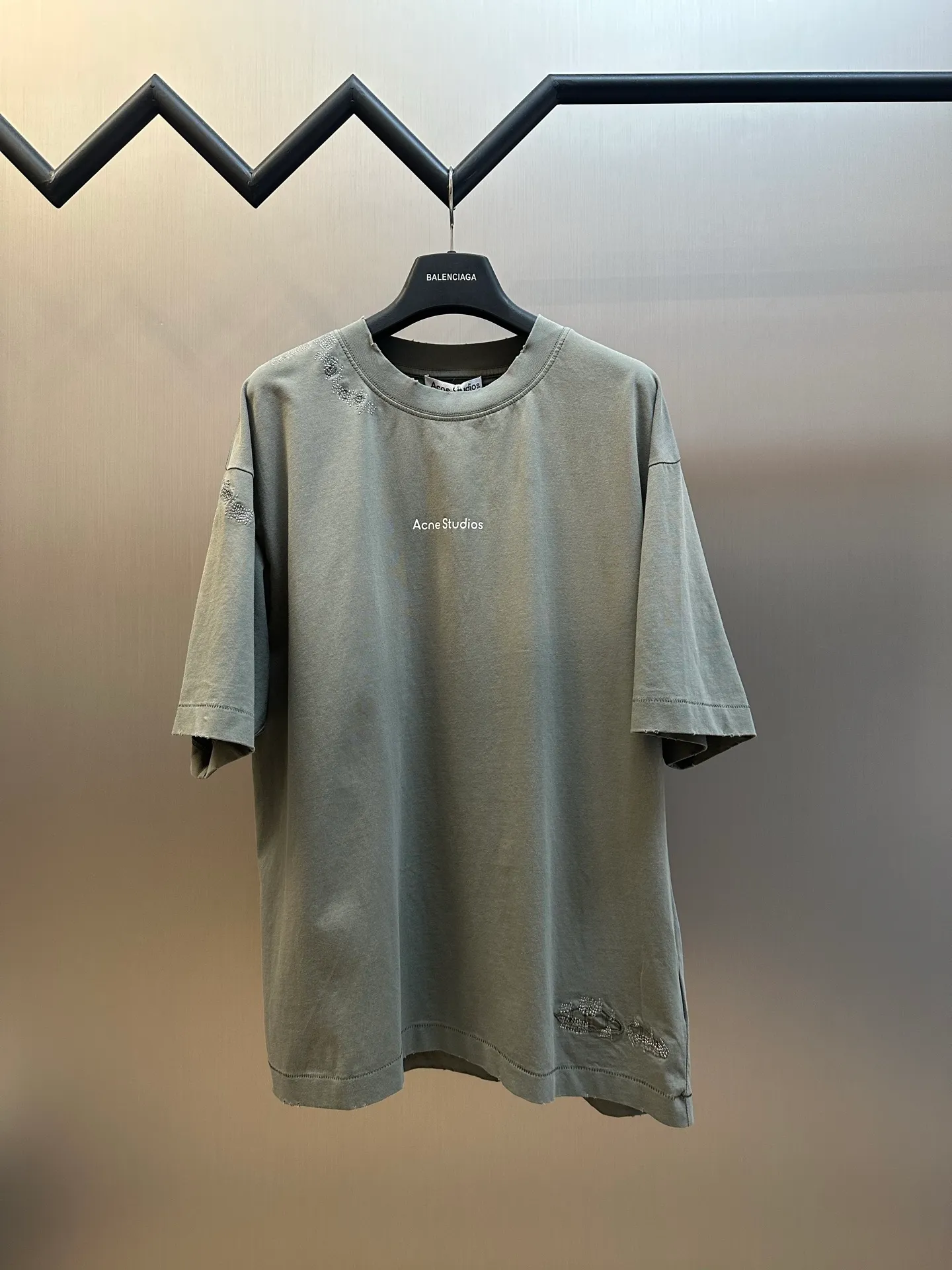 Ac Retro ， 12 ， g/m²； 32 ， g/m²。12 ， ， 。 ， ， ， 、 ， 。 ， 。 ： 。 。 ， 、 ， 。 ， 、 ； ， 。 ， ， ， ， 。 ： 。 ， ， ， 。 ， ，Wear-Resistant ， 。 Retro ， ： ， 。 ， 、 。 、 。 ， 、 。 ， T 、 、 ； 。 ， ， ， 、 。 ， ， 。 ， 。 size：xs s m l